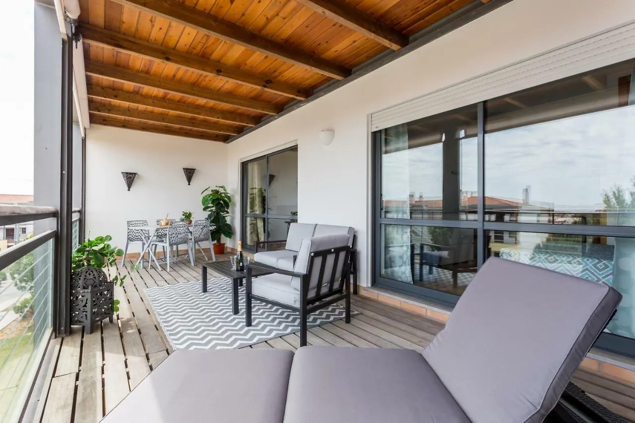 Επικοινωνία με το Marina Park Family Apartment
